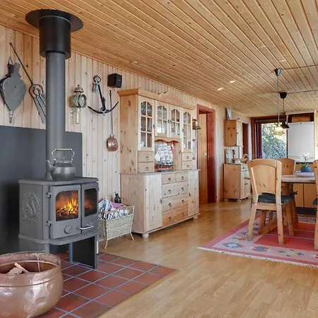 Holiday home 2 Bedroom Gorgeous In