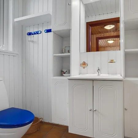 2 Bedroom Gorgeous In *